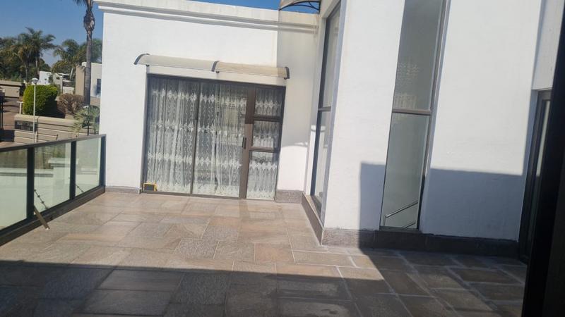 To Let 6 Bedroom Property for Rent in Bedfordview Gauteng