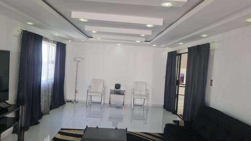 To Let 6 Bedroom Property for Rent in Bedfordview Gauteng