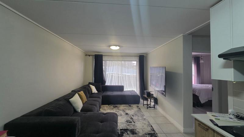 To Let 3 Bedroom Property for Rent in Greenstone Hill Gauteng