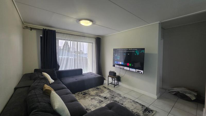 To Let 3 Bedroom Property for Rent in Greenstone Hill Gauteng