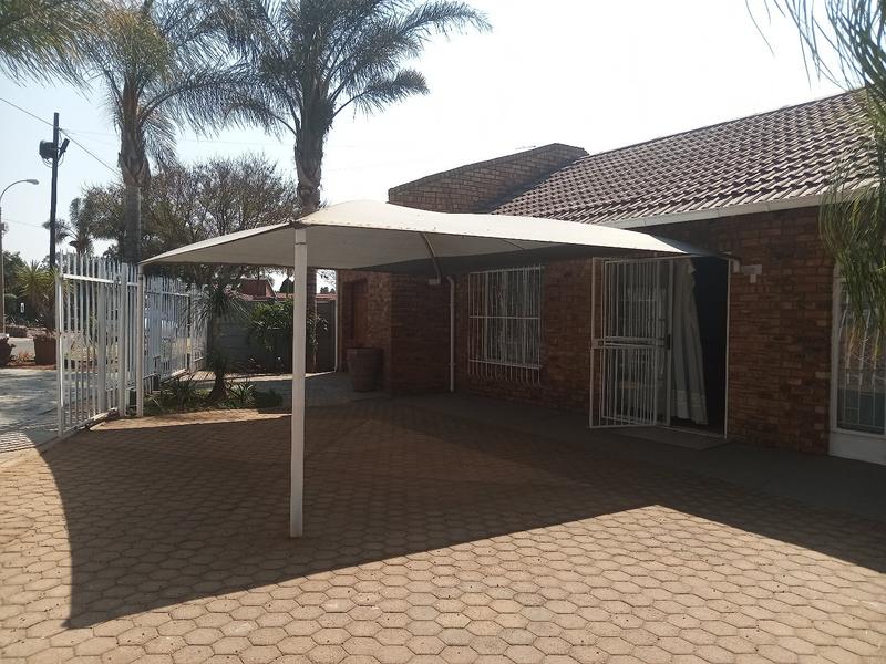3 Bedroom Property for Sale in Randpoort Gauteng