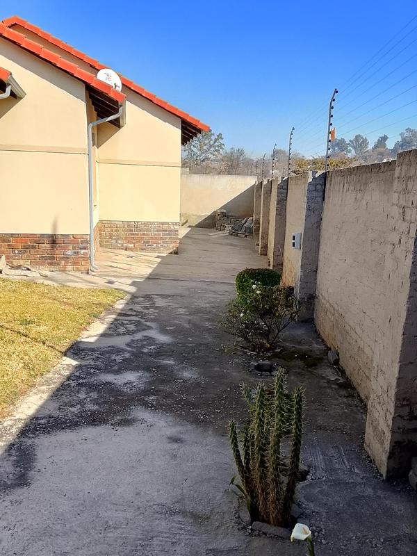 To Let 2 Bedroom Property for Rent in Kya Sands Gauteng