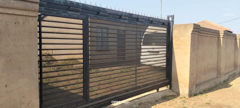 2 Bedroom Property for Sale in Palm Ridge Gauteng