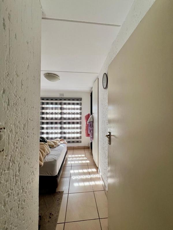 2 Bedroom Property for Sale in Meredale Gauteng