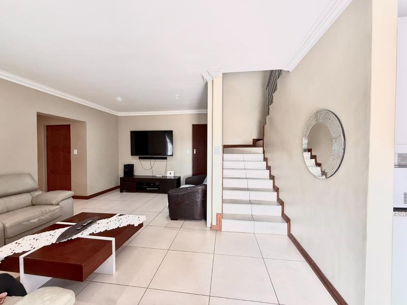 3 Bedroom Property for Sale in Thatchfield Gauteng