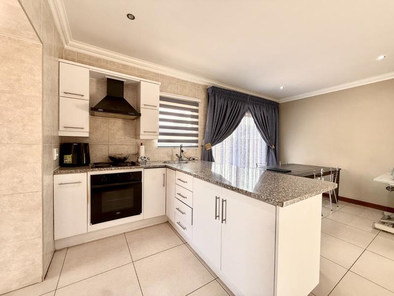 3 Bedroom Property for Sale in Thatchfield Gauteng