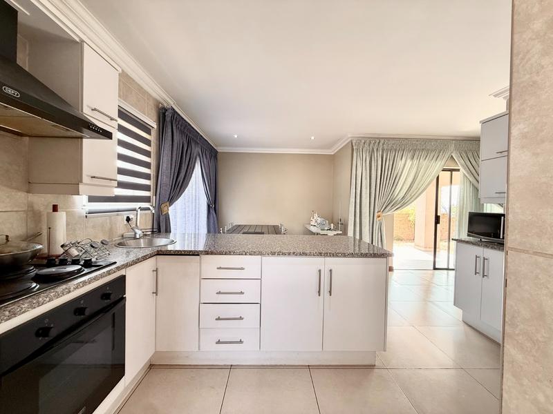 3 Bedroom Property for Sale in Thatchfield Gauteng
