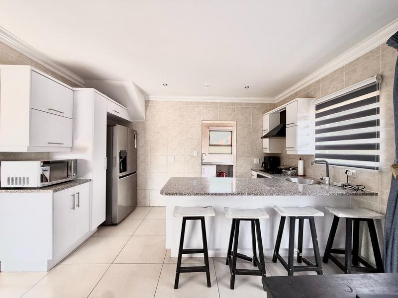 3 Bedroom Property for Sale in Thatchfield Gauteng