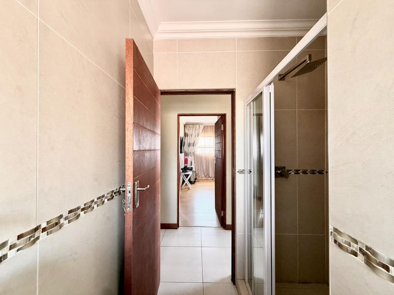 3 Bedroom Property for Sale in Thatchfield Gauteng