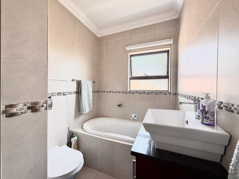 3 Bedroom Property for Sale in Thatchfield Gauteng