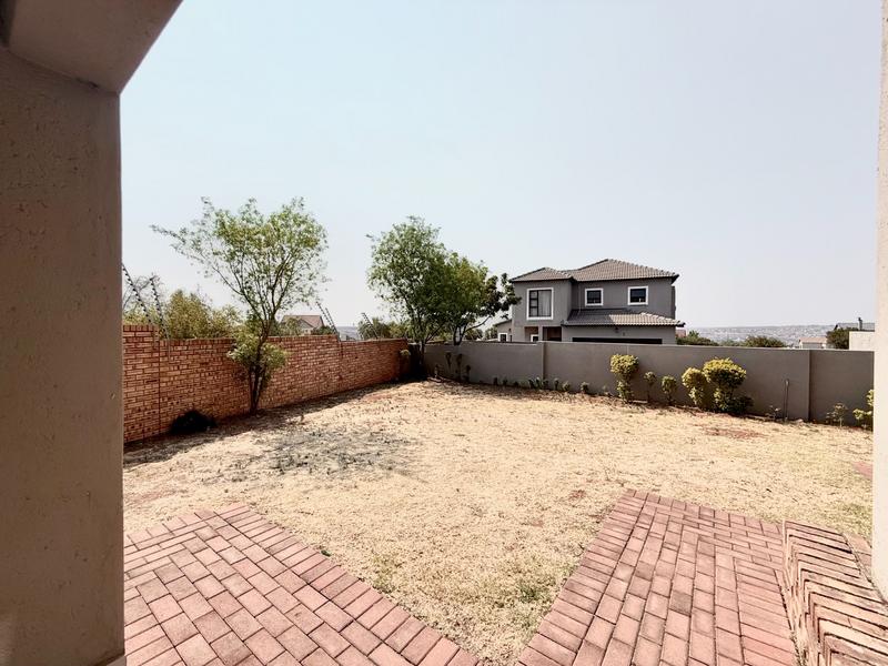 3 Bedroom Property for Sale in Thatchfield Gauteng