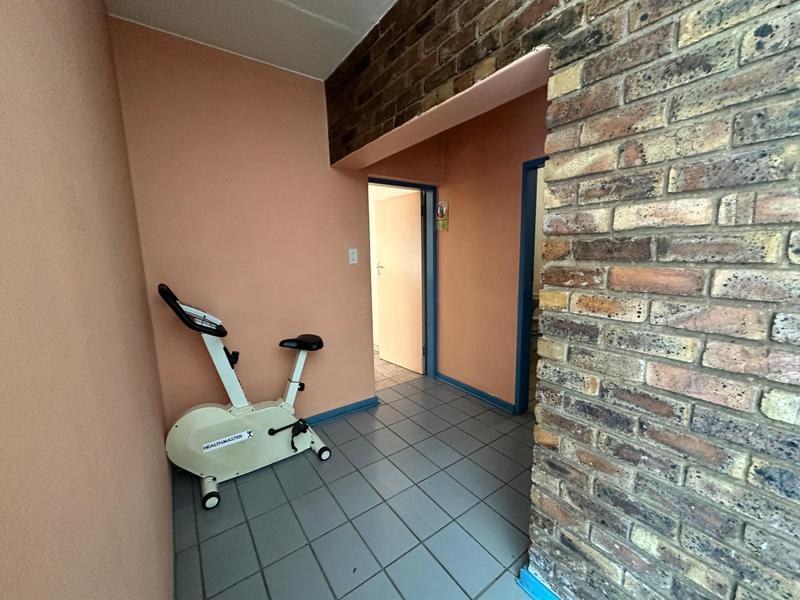 10 Bedroom Property for Sale in Erasmia Gauteng
