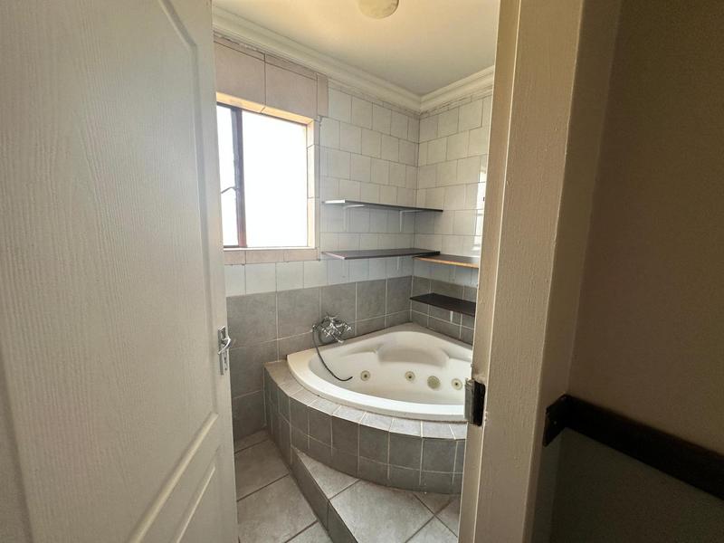 10 Bedroom Property for Sale in Erasmia Gauteng