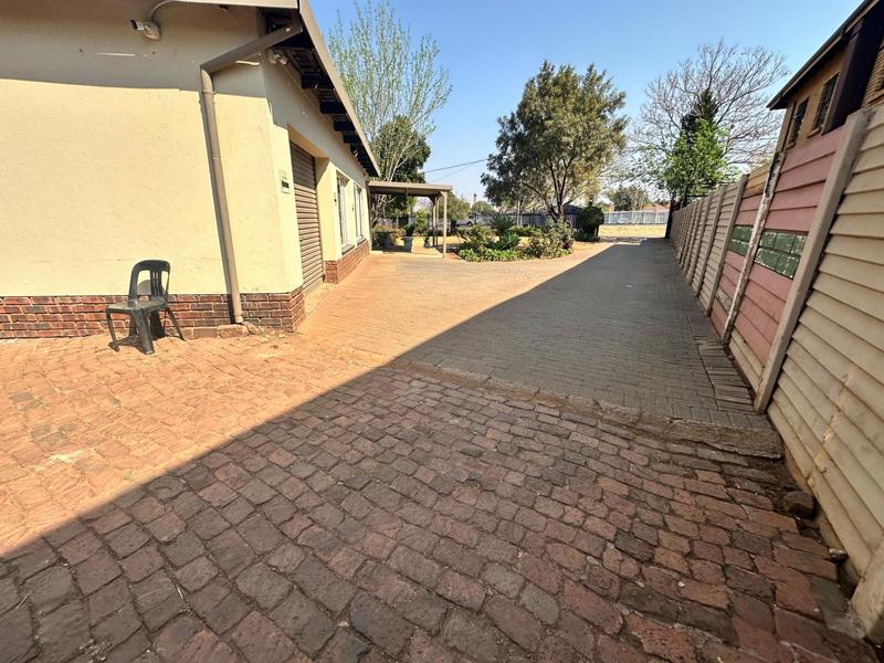 4 Bedroom Property for Sale in Erasmia Gauteng