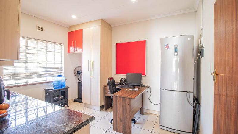 4 Bedroom Property for Sale in Isandovale Gauteng