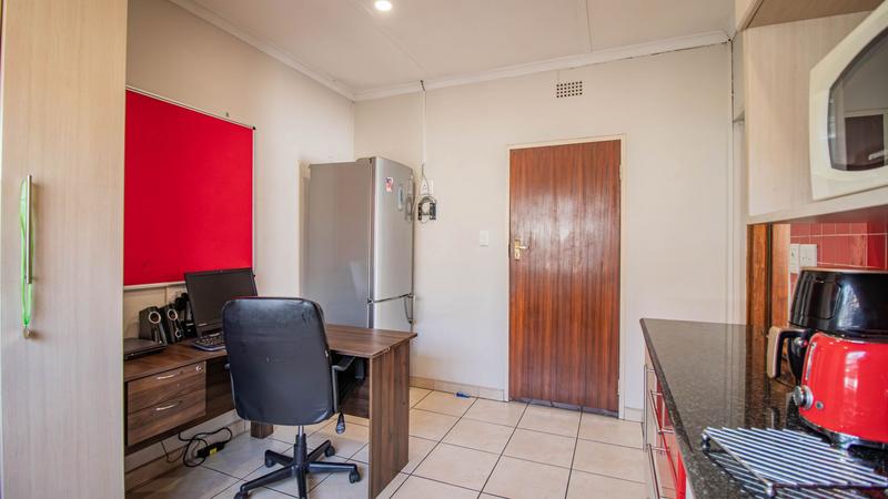 4 Bedroom Property for Sale in Isandovale Gauteng
