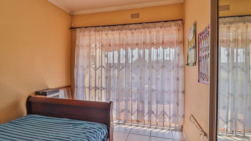 4 Bedroom Property for Sale in Isandovale Gauteng