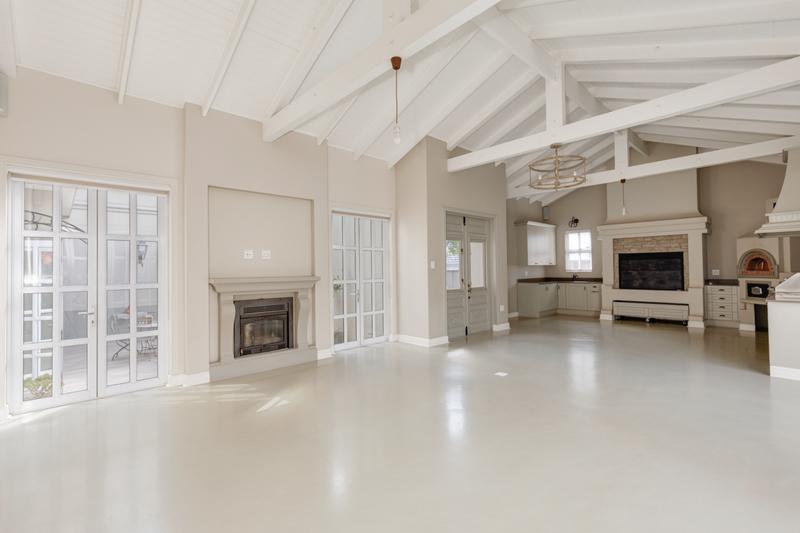 4 Bedroom Property for Sale in Waterfall Country Estate Gauteng