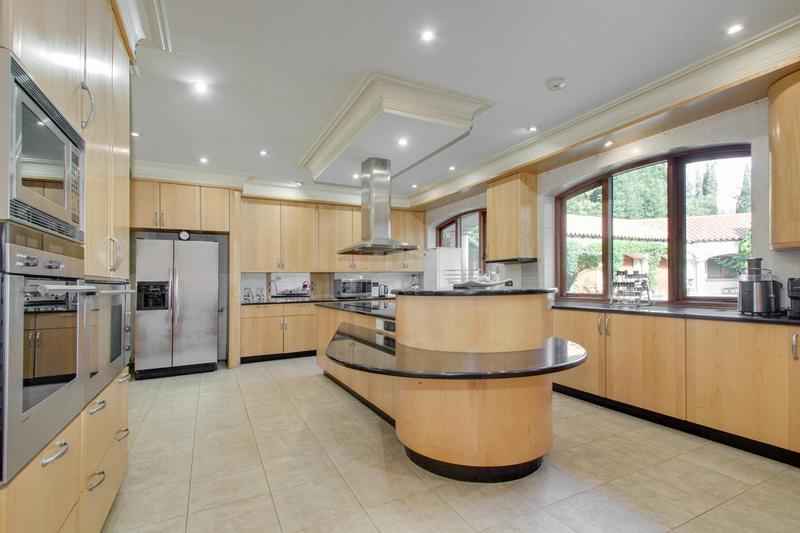 To Let 7 Bedroom Property for Rent in Hyde Park Gauteng
