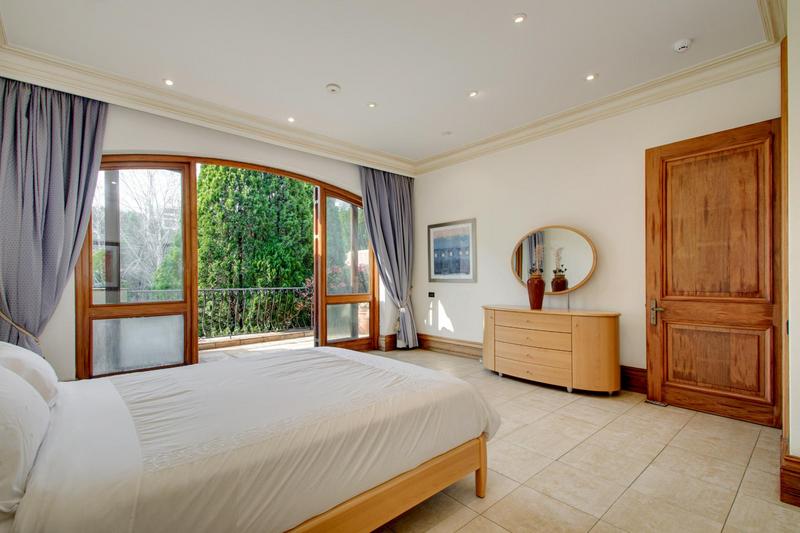 To Let 7 Bedroom Property for Rent in Hyde Park Gauteng