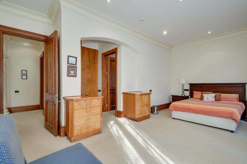 To Let 7 Bedroom Property for Rent in Hyde Park Gauteng