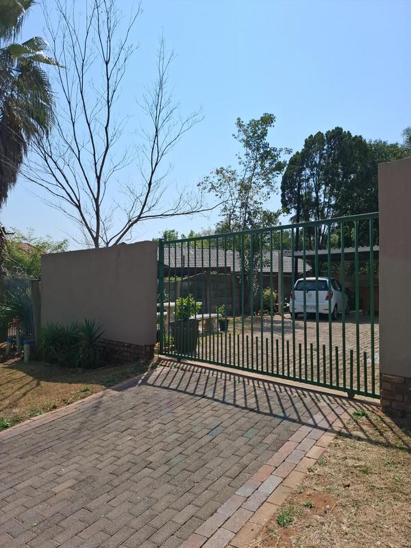 To Let 2 Bedroom Property for Rent in The Reeds Gauteng