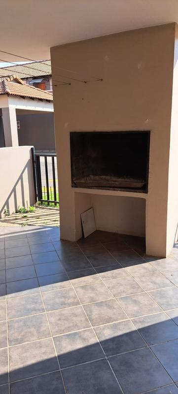 2 Bedroom Property for Sale in Van Dyk Park Gauteng