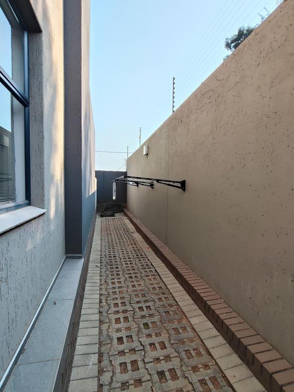 To Let 2 Bedroom Property for Rent in Menlo Park Gauteng