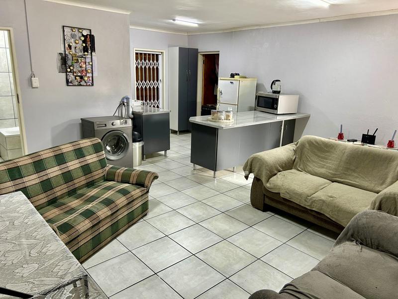 4 Bedroom Property for Sale in Rooihuiskraal Gauteng