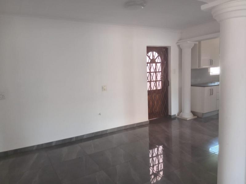 5 Bedroom Property for Sale in Wierda Park Gauteng