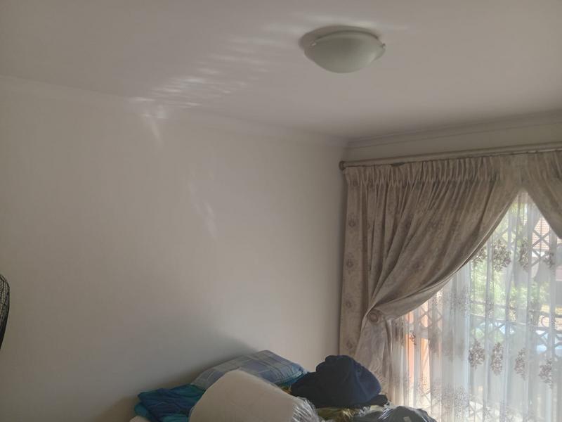 5 Bedroom Property for Sale in Wierda Park Gauteng