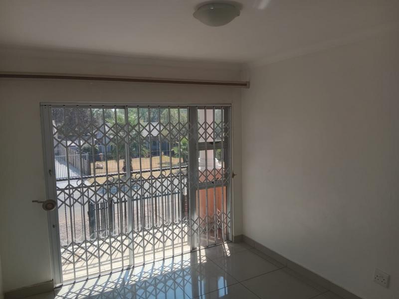 5 Bedroom Property for Sale in Wierda Park Gauteng