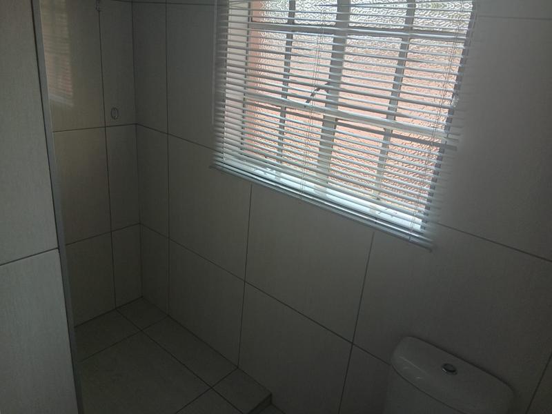 5 Bedroom Property for Sale in Wierda Park Gauteng