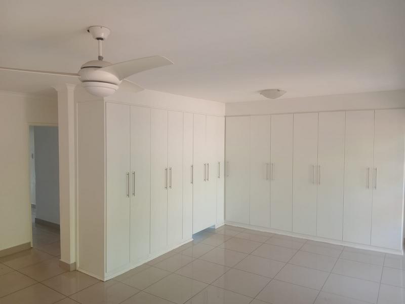 5 Bedroom Property for Sale in Wierda Park Gauteng