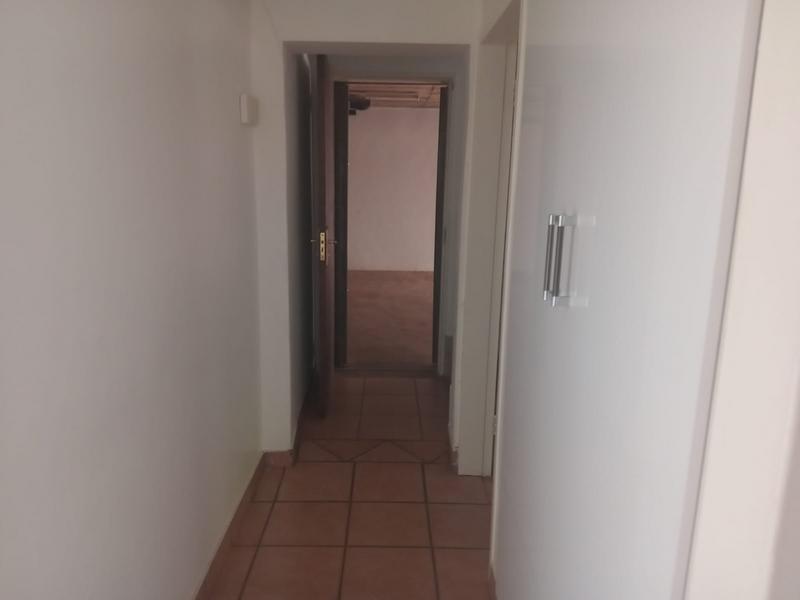 5 Bedroom Property for Sale in Wierda Park Gauteng