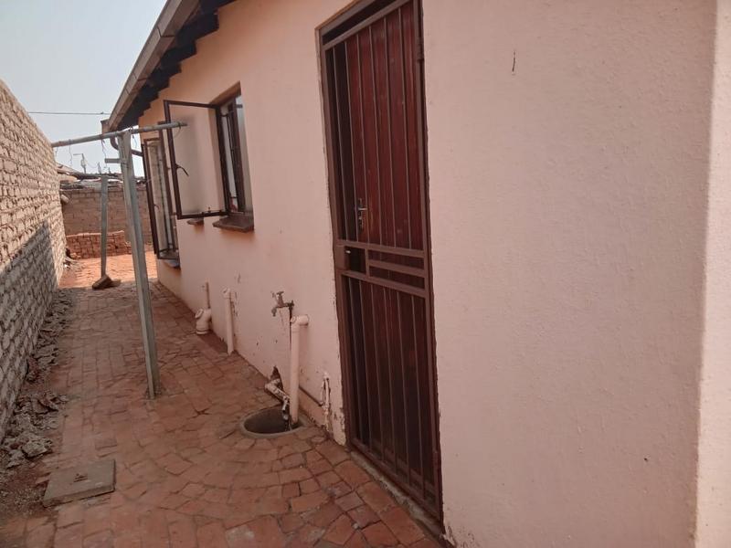 2 Bedroom Property for Sale in Soshanguve B Gauteng