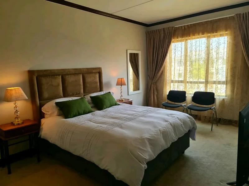 To Let 2 Bedroom Property for Rent in Fourways Gauteng