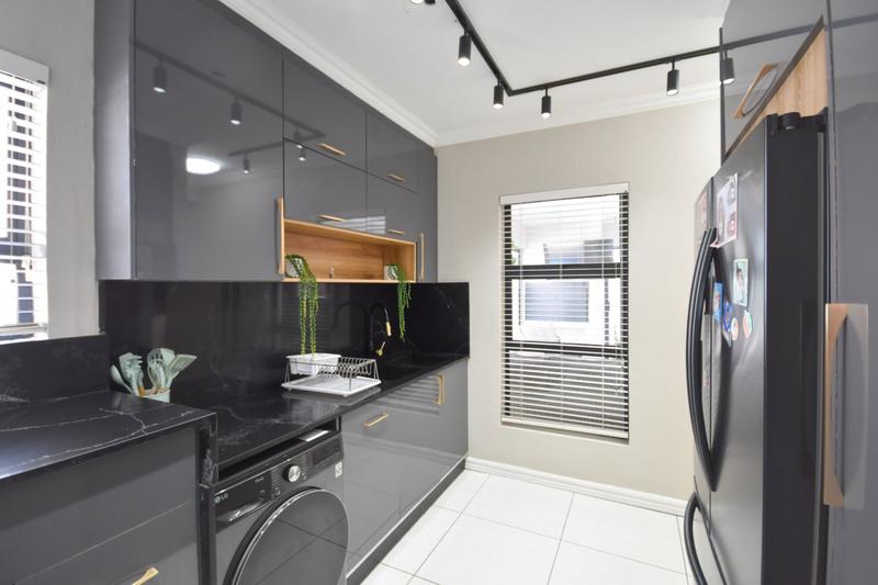 4 Bedroom Property for Sale in Golden Fields Estate Gauteng