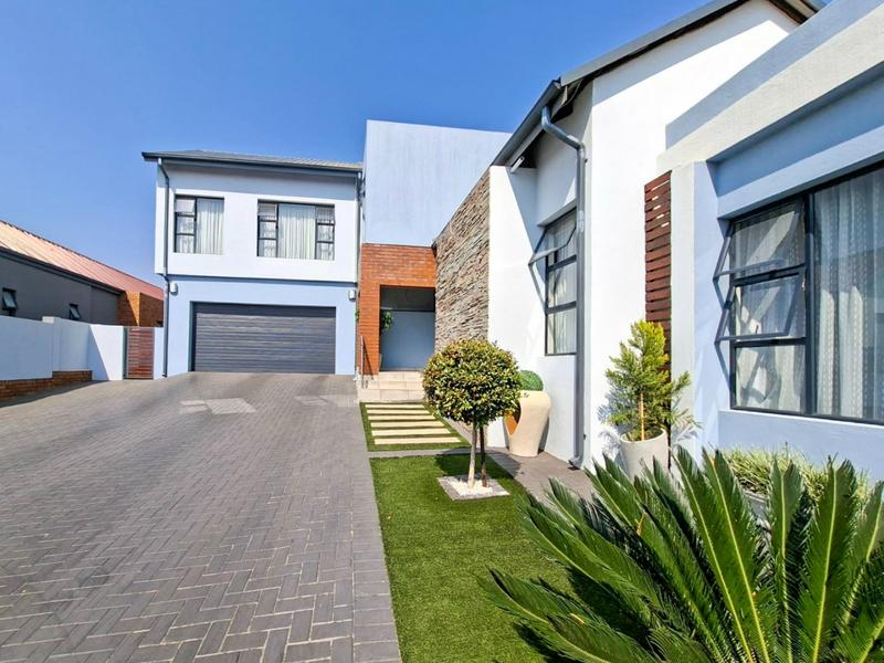 4 Bedroom Property for Sale in Golden Fields Estate Gauteng