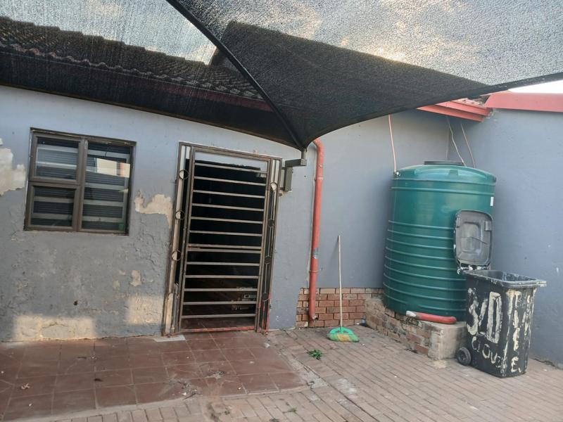 To Let 1 Bedroom Property for Rent in Zakariyya Park Gauteng