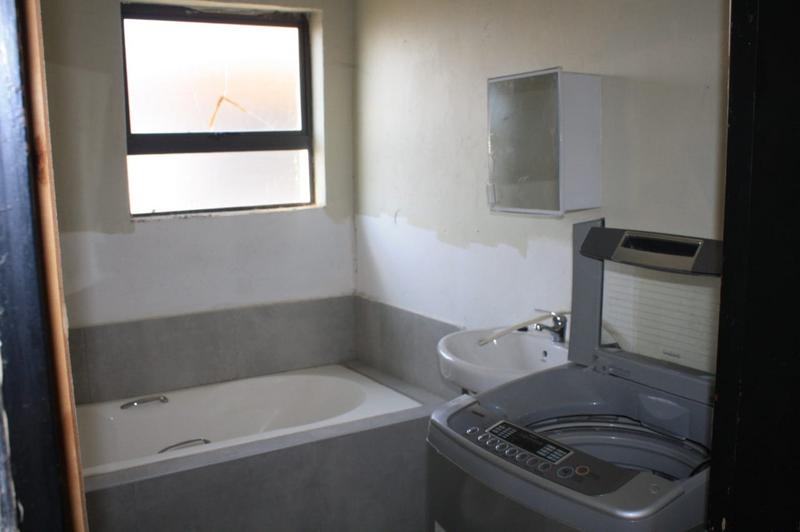 4 Bedroom Property for Sale in Olievenhoutbosch Gauteng