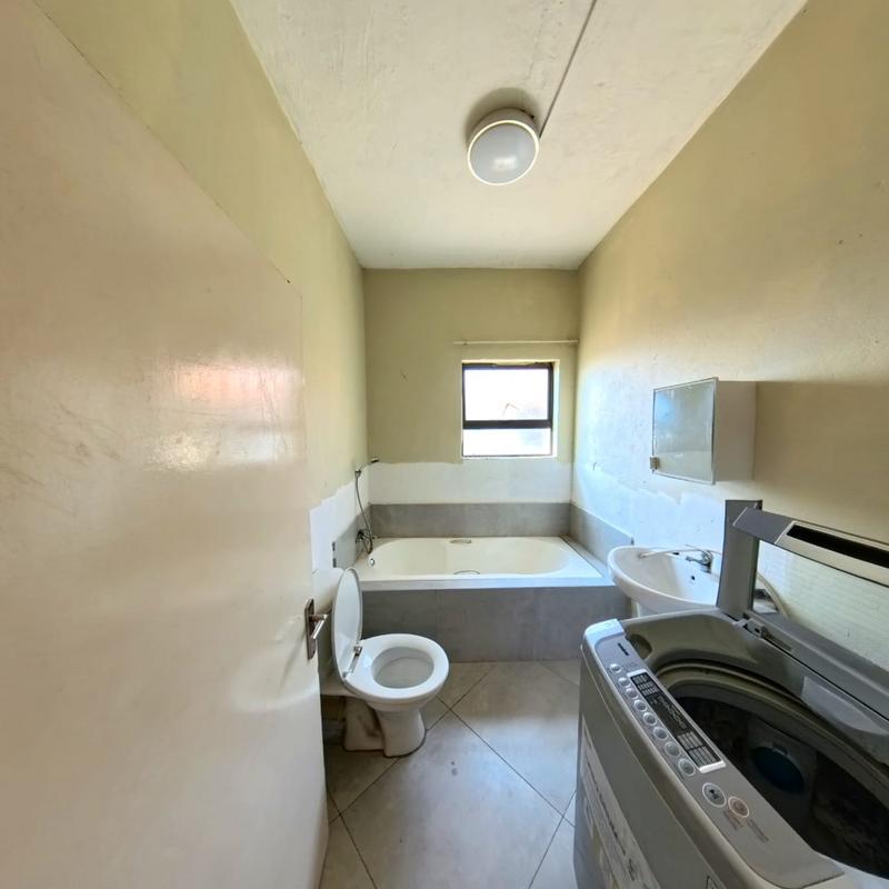 4 Bedroom Property for Sale in Olievenhoutbosch Gauteng