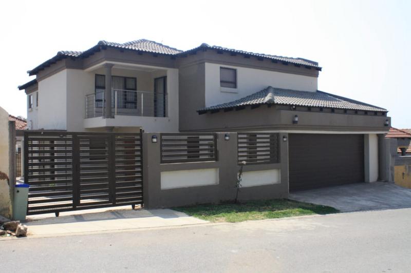 4 Bedroom Property for Sale in Olievenhoutbosch Gauteng