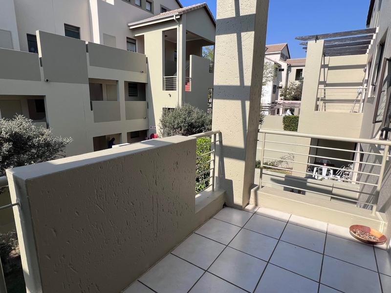 To Let 1 Bedroom Property for Rent in Bryanston Gauteng