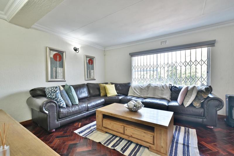 3 Bedroom Property for Sale in Mulbarton Gauteng