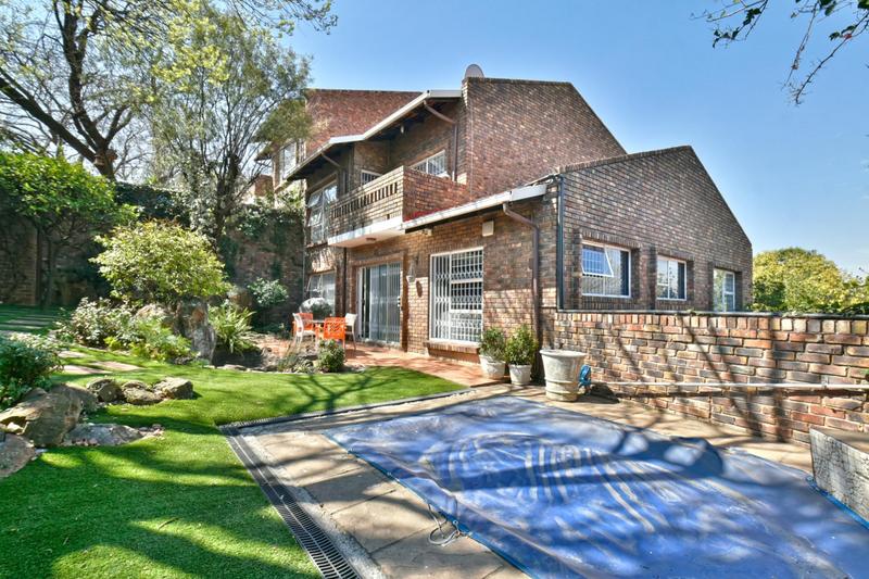 3 Bedroom Property for Sale in Mulbarton Gauteng