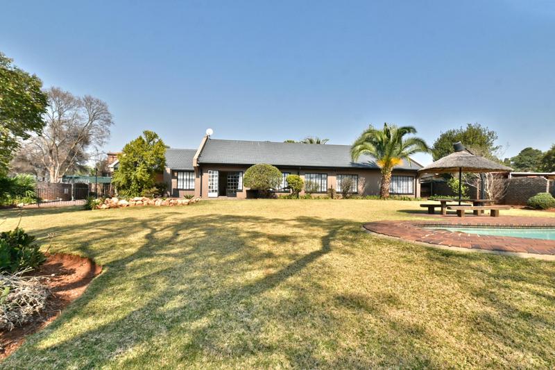 3 Bedroom Property for Sale in Weltevreden Park Gauteng