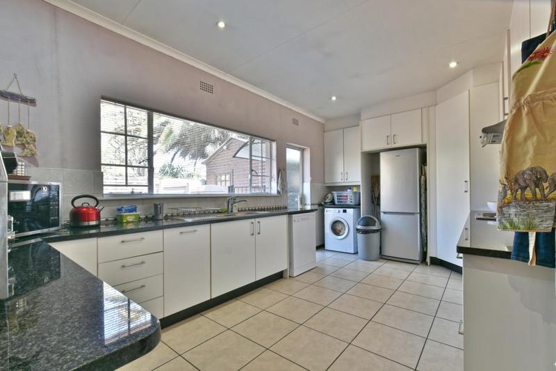 3 Bedroom Property for Sale in Weltevreden Park Gauteng