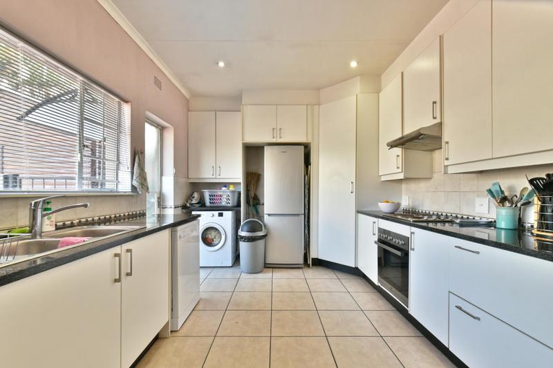 3 Bedroom Property for Sale in Weltevreden Park Gauteng