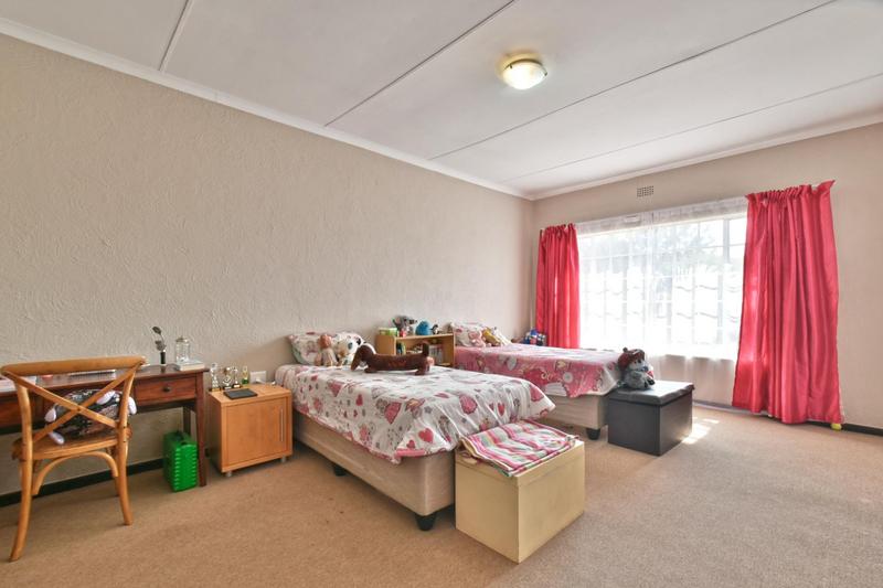 3 Bedroom Property for Sale in Weltevreden Park Gauteng